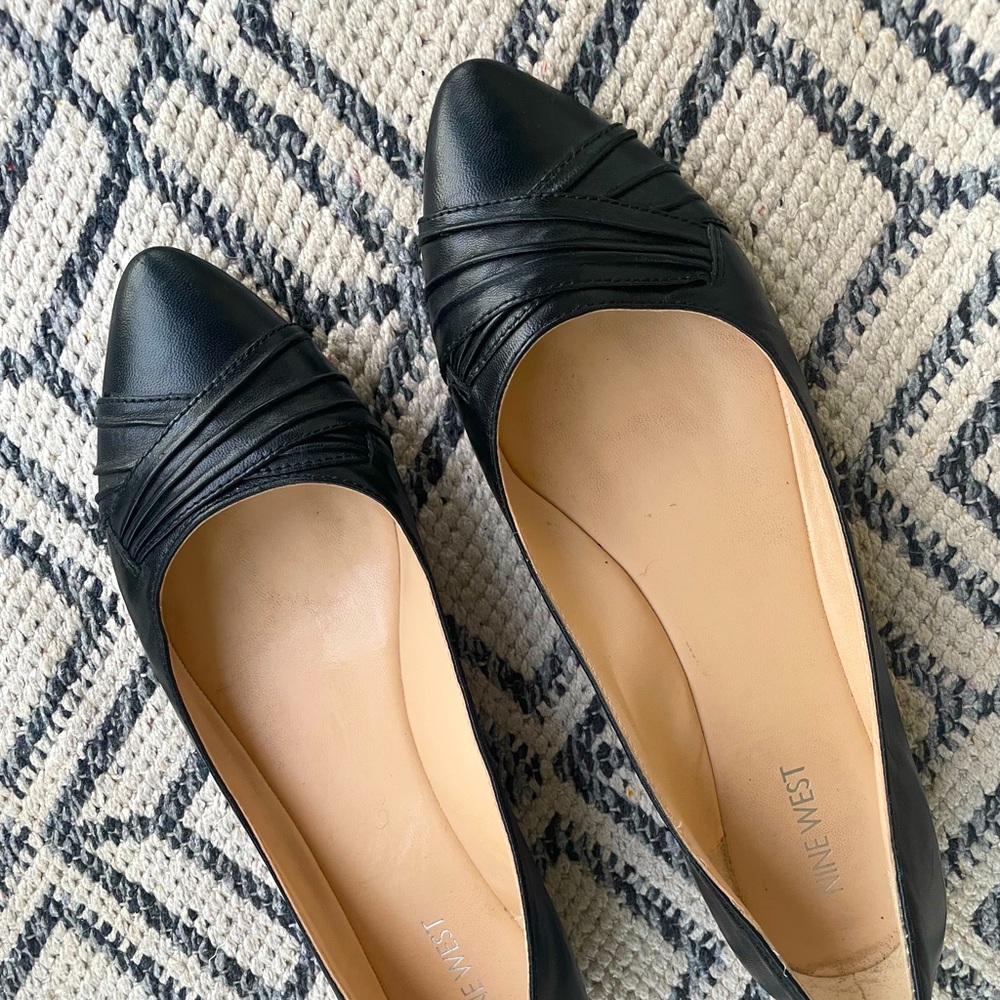 Black Ballet Flats